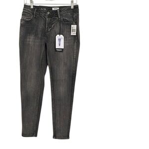 NWT Kensie ankle mid rise narrow leg jeans